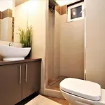 King Charles Residences شقة *
