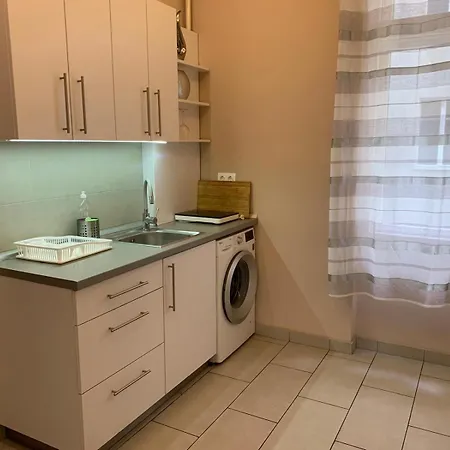King Charles Residences * بودابست