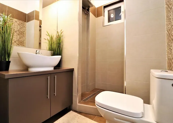 King Charles Residences Apartmán *