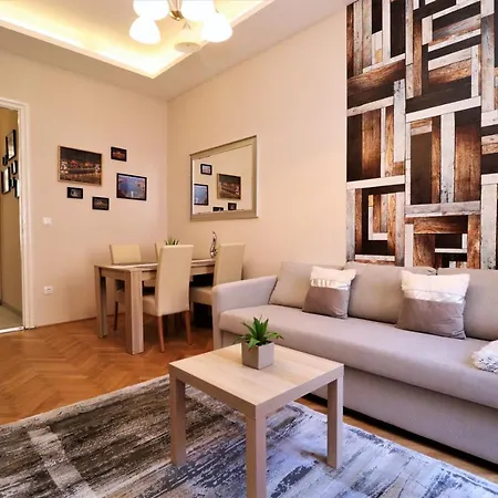 Apartment King Charles Residences